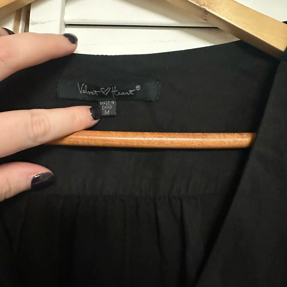 Velvet Heart Women’s Romper Black - Picture 5 of 9